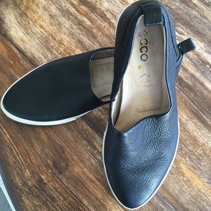 Ecco leather flats size 38